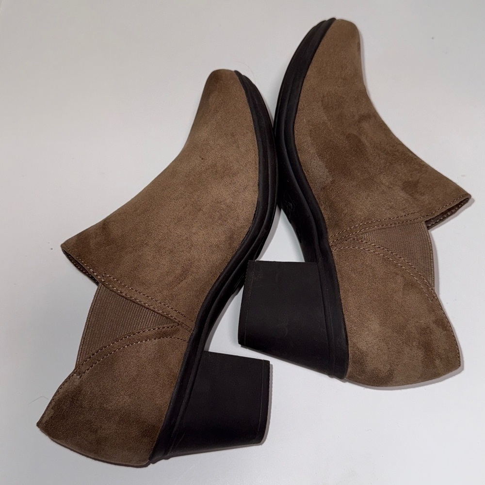 Mia Amore Womens Kendra Taupe Ankle Block Heel Booties Size 8W Shoes Preowned - Picture 9 of 9